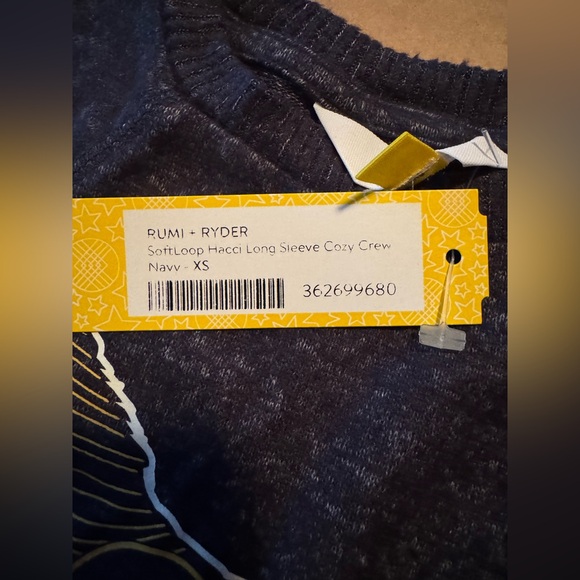 RUMI + RYDER Softloop Hacci Long Sleeve Cozy Crew in Navy - Picture 5 of 8